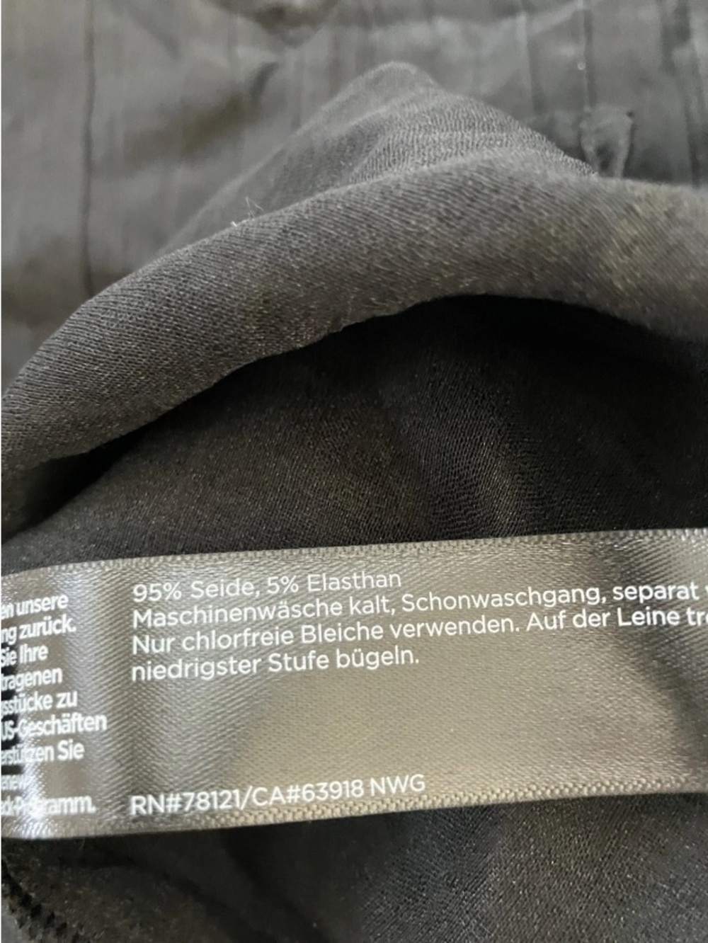 NWT EILEEN FISHER Silk Black jacquard Box Top with subtle sheen runs large Med - Picture 11 of 11